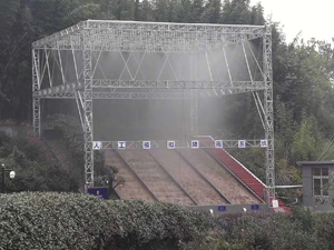 井架式人工模拟降雨器